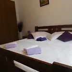 Apartment Artusi *