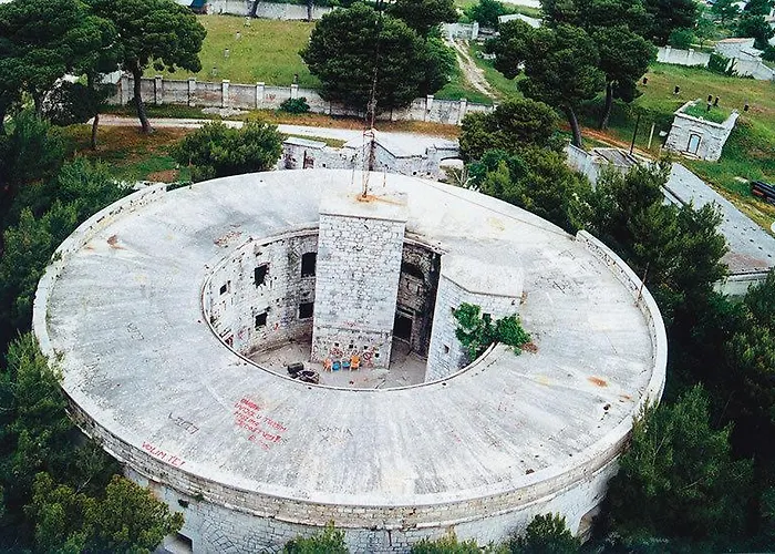 Διαμέρισμα Artusi Πούλα