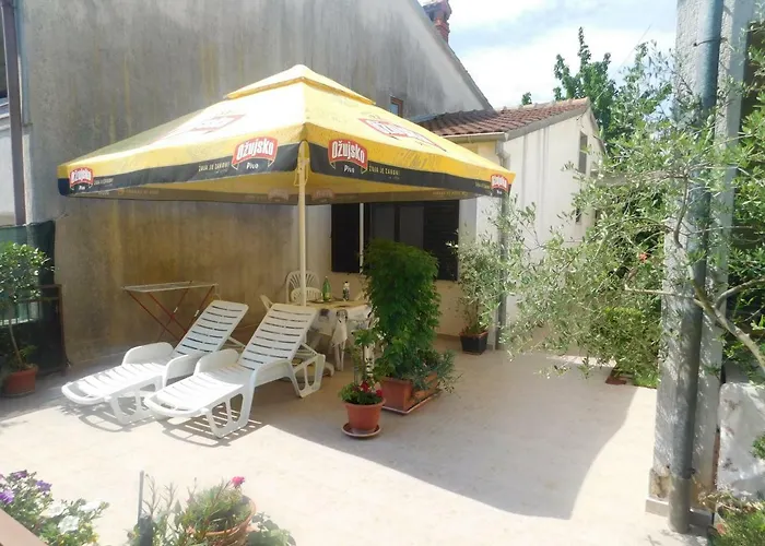 Artusi Apartmán Pula